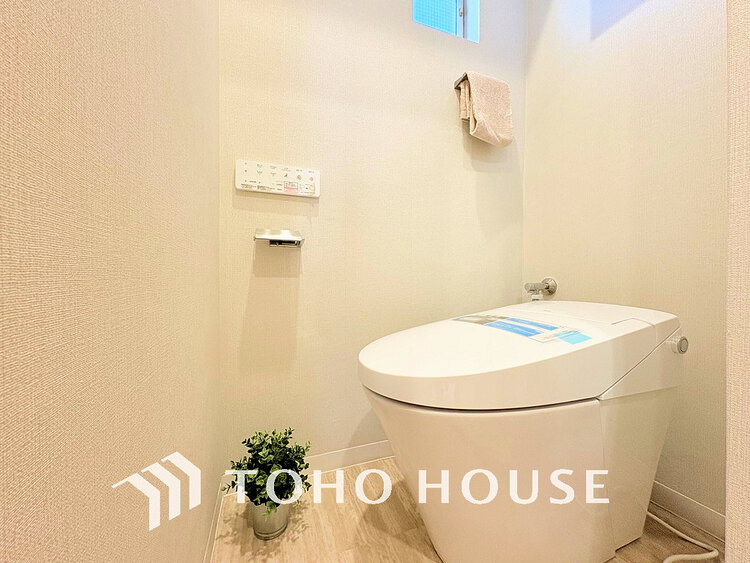 トイレ トイレには快適な温水洗浄便座付