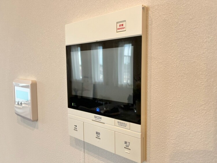 その他 誰が来てもわかる様にモニター付きインターホンを設置。