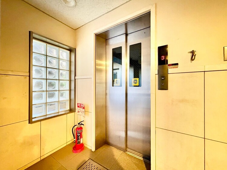 その他 エレベーター完備のため荷物が多くなっても安心。