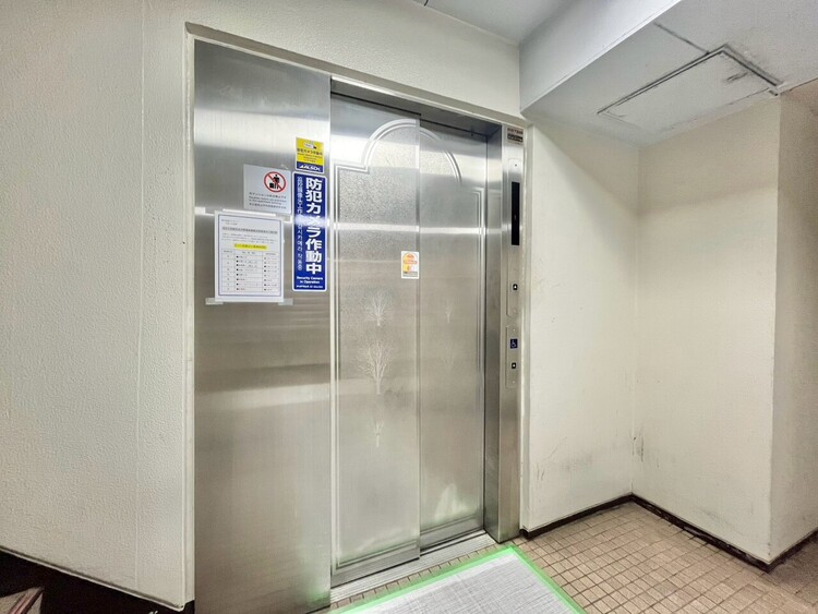 その他 エレベーター完備のため荷物が多くなっても安心。