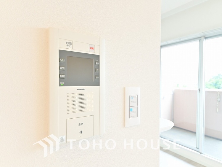 その他 来客が一目でわかるモニター付きインターホン