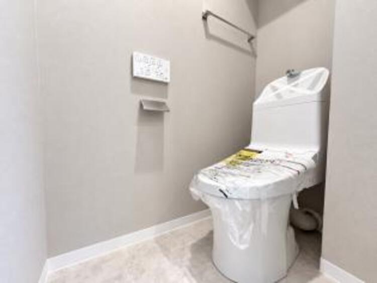 トイレ 清潔感があり、快適にお使いいただけるトイレです。※一部CGです 