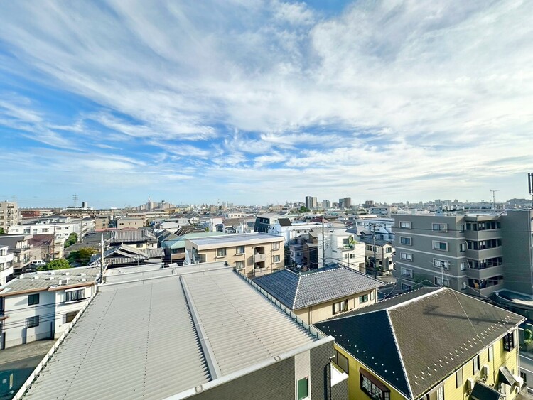 その他 眺望や窓からの景色が良いと、家で過ごす時間も快適です。