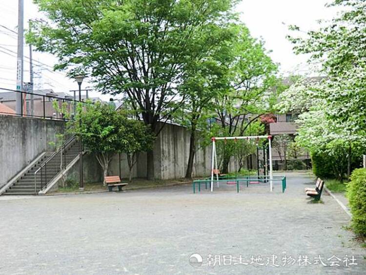 周辺 菊名三丁目第二公園230ｍ