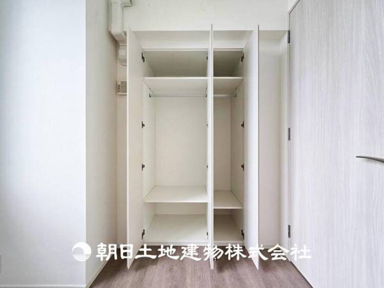 収納 【収納】部屋ごとに設けた収納は住みやすさへのこだわりがあります。シンプルで使いやすい収納スペース。