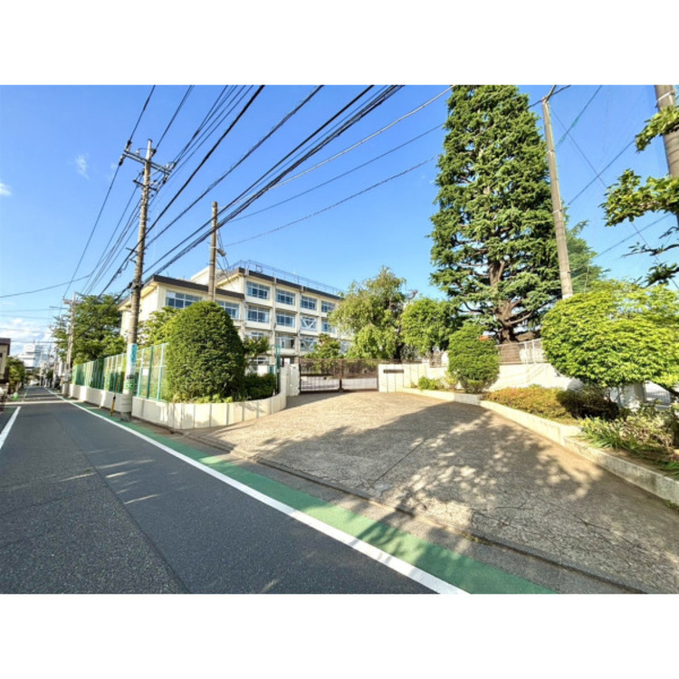 周辺 練馬区立富士見台小学校(約680m)