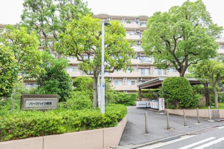 エントランス エントランスは、まさに顔となる場所。シンプルながらも格調高い雰囲気を漂わせて上質な空間。