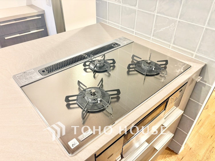 キッチン ◆愛育◆キッチンは家族の絆を育む大切な空間。シンプルで使い易いSystemKitchenで愉しく作る料理は愛情のある美味しいご馳走に。