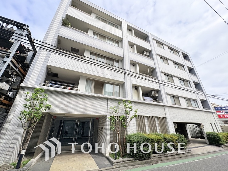 外観 〜大切なペットと暮らすリフォーム3LDKマンション〜南東向きのため陽当り良好〜