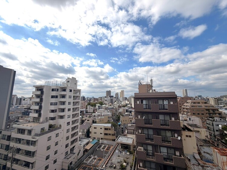 その他 眺望や窓からの景色が良いと、家で過ごす時間も快適です。