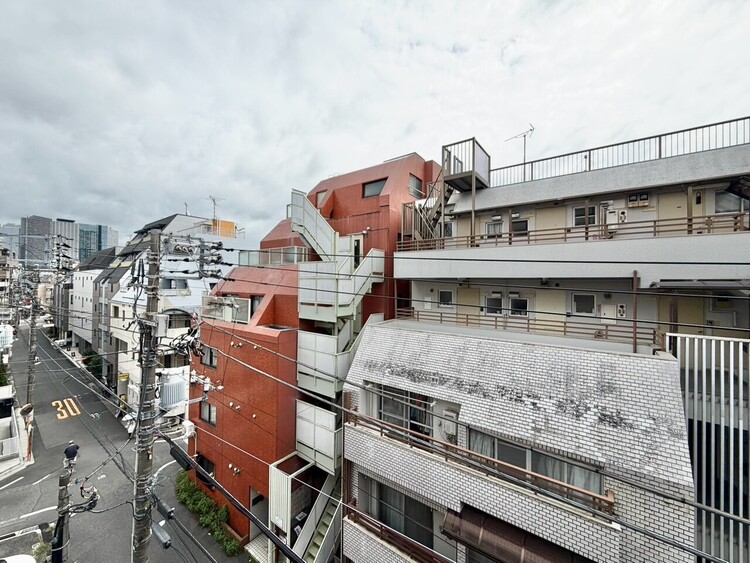 その他 眺望や窓からの景色が良いと、家で過ごす時間も快適です。