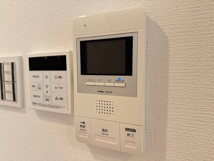 その他 誰が来てもわかる様にモニター付きインターホンを設置。