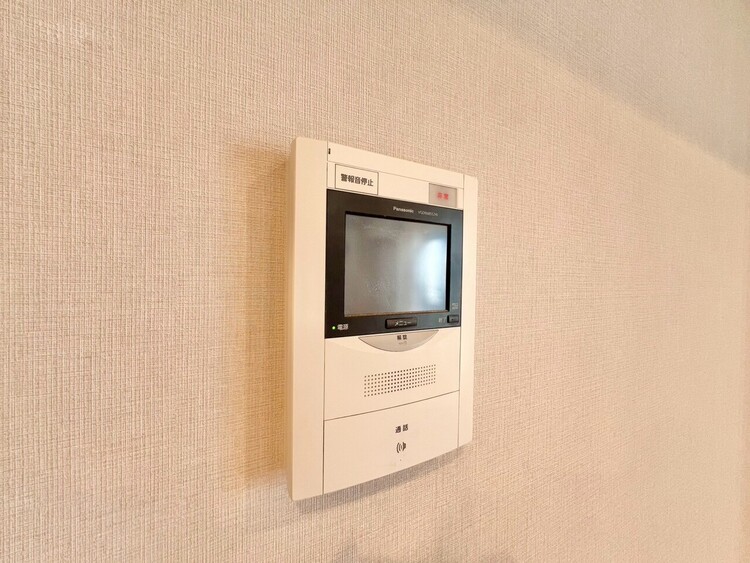 その他 誰が来てもわかる様にモニター付きインターホンを設置。