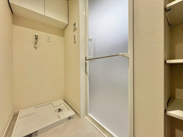 その他 十分な広さの脱衣所。