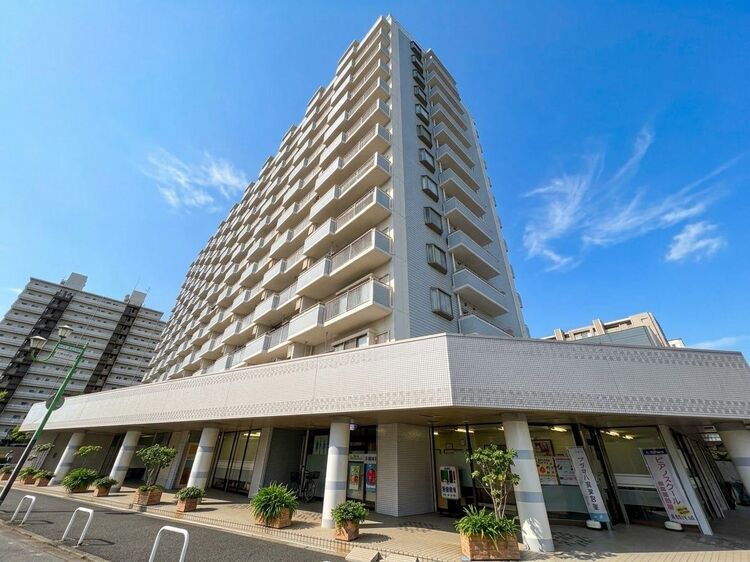 外観 資料には掲載していない情報が、現地にはたくさんあります。是非一度、現地をご確認ください。