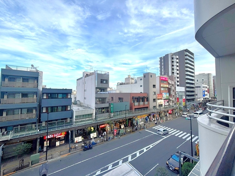 その他 眺望や窓からの景色が良いと、家で過ごす時間も快適です。