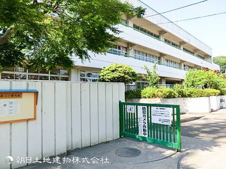 周辺 南第二小学校500ｍ