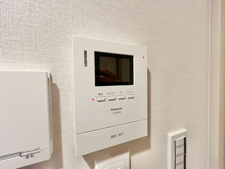 その他 誰が来てもわかる様にモニター付きインターホンを設置。