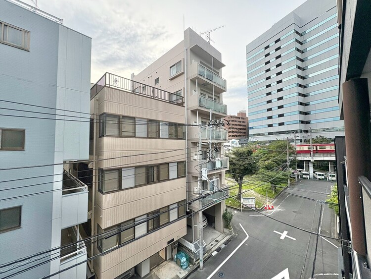 その他 眺望や窓からの景色が良いと、家で過ごす時間も快適です。