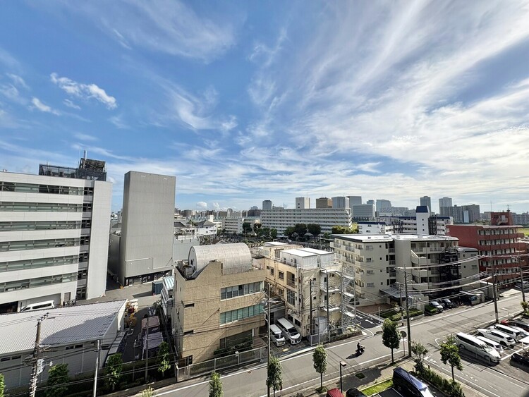 その他 眺望や窓からの景色が良いと、家で過ごす時間も快適です。