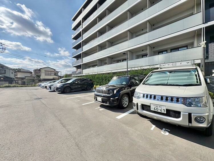 その他 駐車スペースが嬉しいですね。※空き状況は都度ご確認下さい。