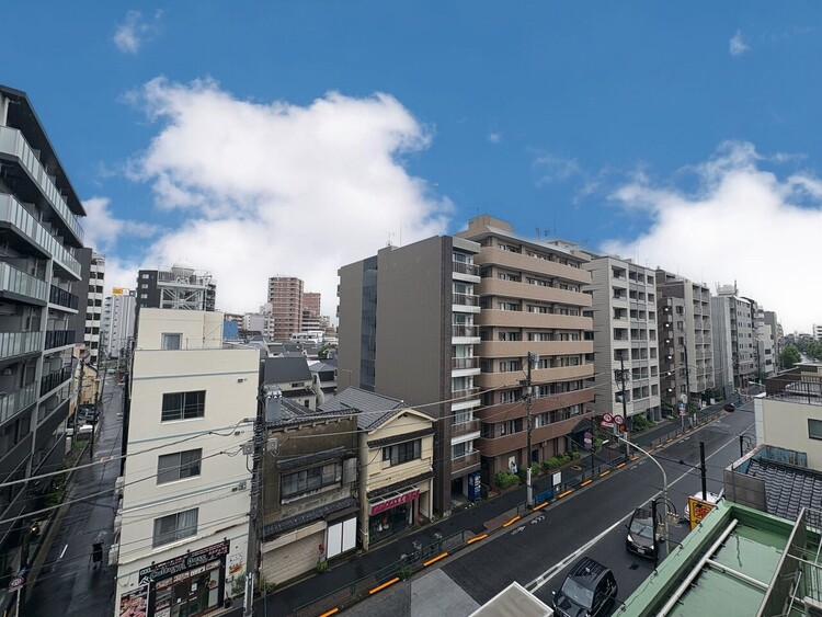 その他 眺望や窓からの景色が良いと、家で過ごす時間も快適です。