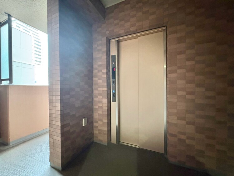 その他 エレベーター完備のため荷物が多くなっても安心。
