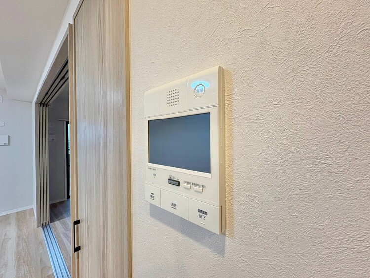 その他 誰が来てもわかる様にモニター付きインターホンを設置。