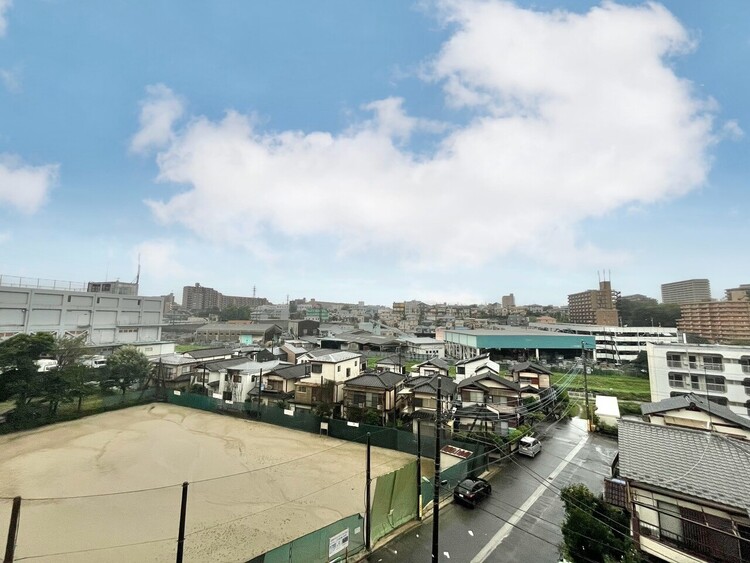その他 眺望や窓からの景色が良いと、家で過ごす時間も快適です。