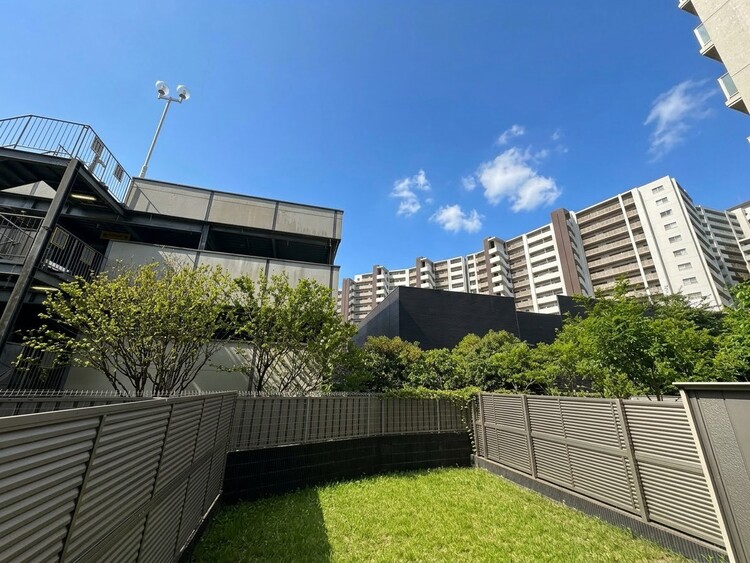 その他 眺望や窓からの景色が良いと、家で過ごす時間も快適です。
