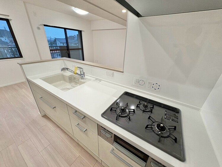 その他 使いやすくスタイリッシュなキッチン空間になっております。