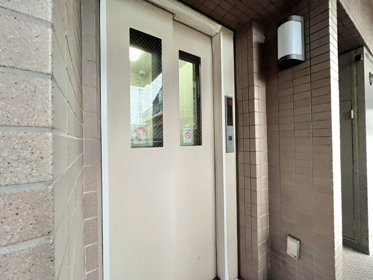その他 エレベーター完備のため荷物が多くなっても安心。