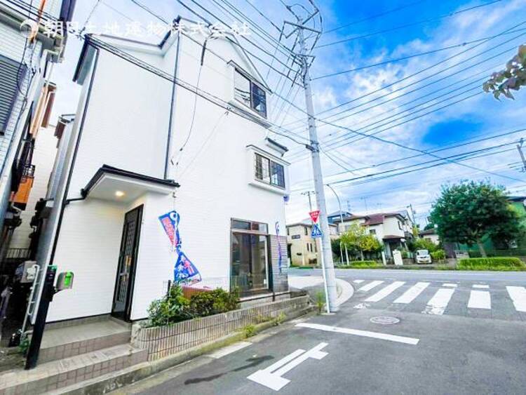 外観 前面道路を含め、現地の開放感をご確認ください。※一部CGです 