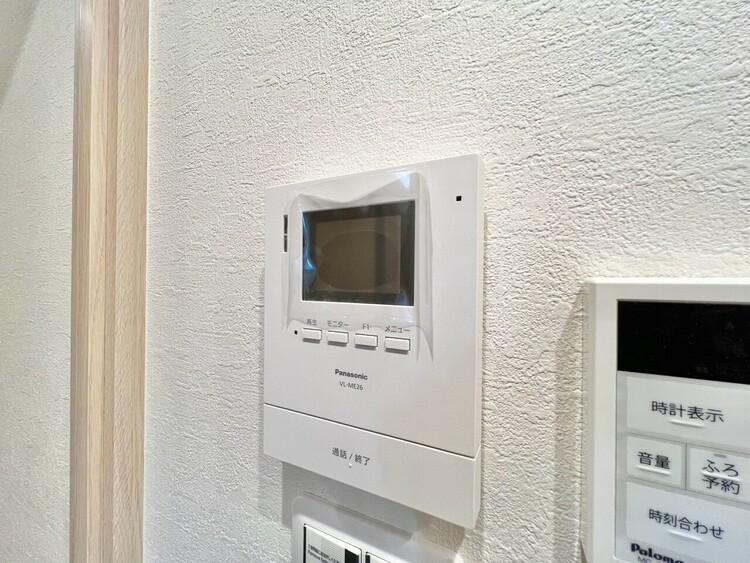 その他 誰が来てもわかる様にモニター付きインターホンを設置。