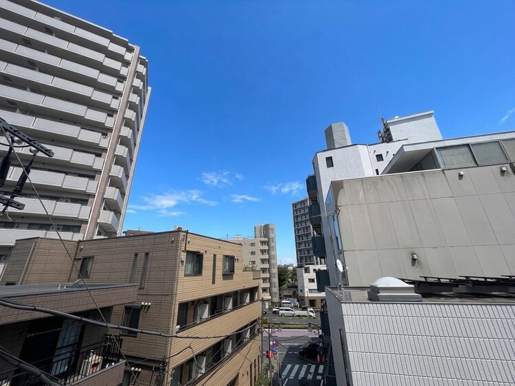 その他 眺望や窓からの景色が良いと、家で過ごす時間も快適です。