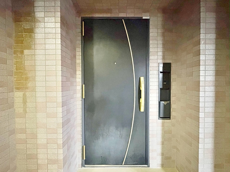 玄関 玄関を開ければ、そこは安らぎのご自宅。