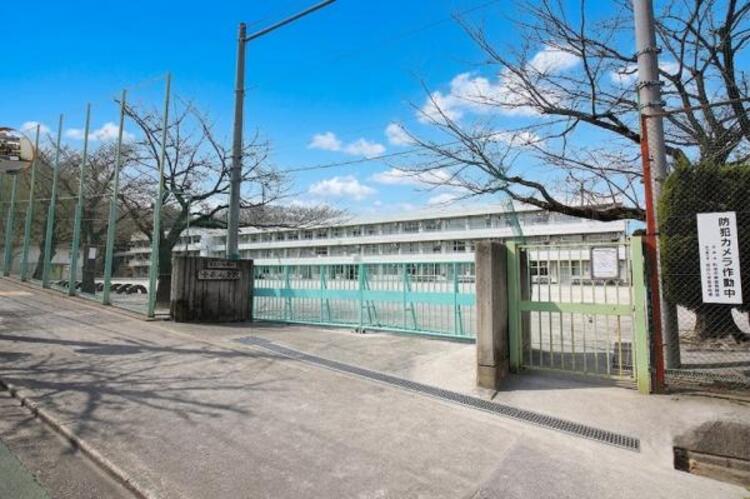 周辺 町田市立金井小学校まで約1024ｍ