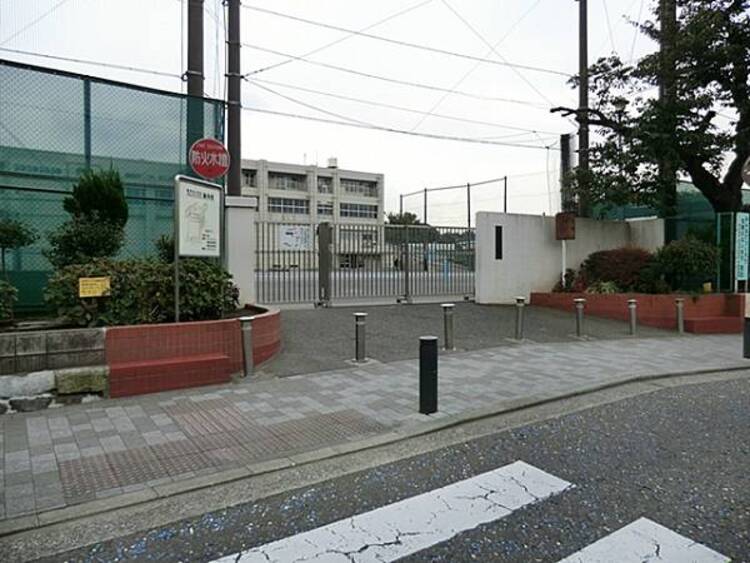 周辺 横浜市立稲荷台小学校まで約550ｍ
