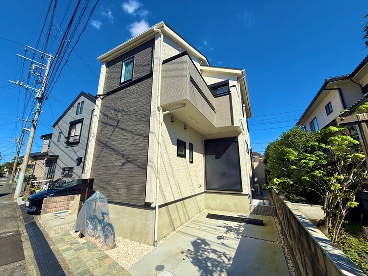 外観 資料には掲載していない情報が、現地にはたくさんあります。是非一度、現地をご確認ください。