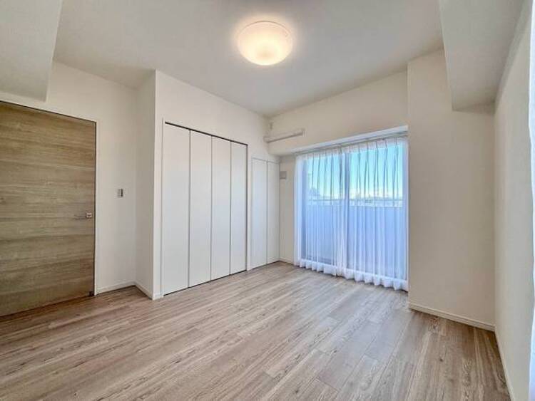 内装 使い方に柔軟性があり、個室としても趣味の部屋としても利用可能です。