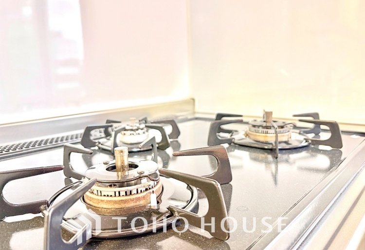 キッチン 【KITCHEN】◆家族のおはよう◆の声を笑顔で迎えてあげられるシステムキッチン。朝ごはんが楽しみでちょっと早起きしたくなるんです。