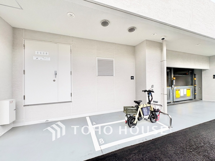 その他 敷地内にしっかりと確保された駐車・駐輪スペース。日々のフットワークを快適に支えます。