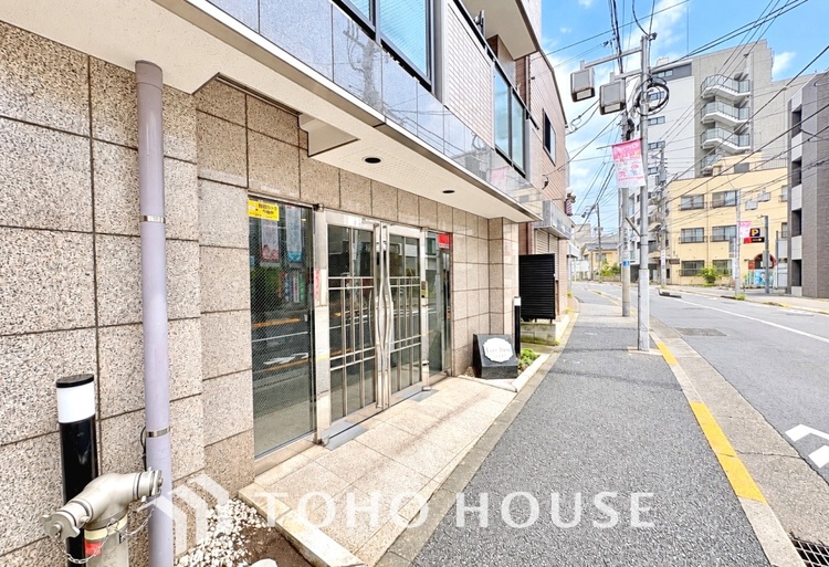 外観 暮らしの舞台となるマンション。建物だけでなく、周辺の街並みも含めてご覧いただきたい住まいです。
