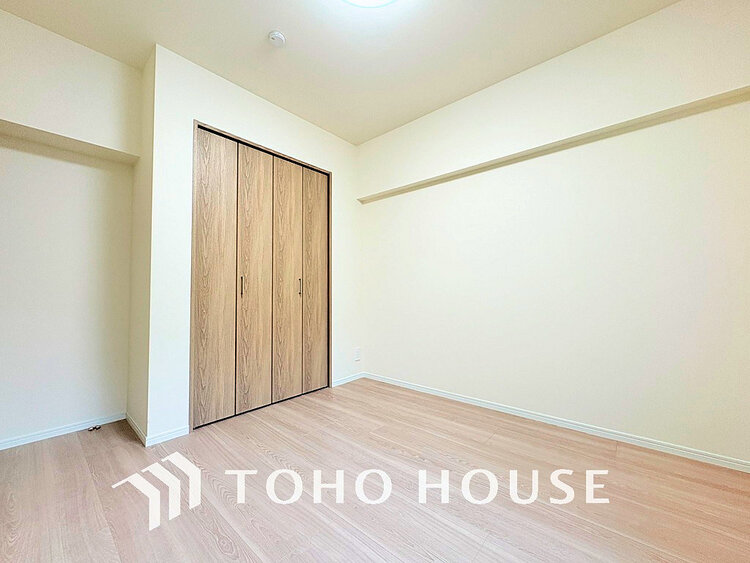内装 シンプルですっきりとした室内は飽きのこない居心地の良い雰囲気