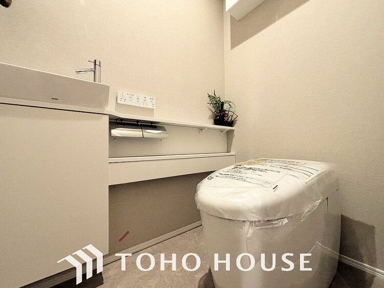 トイレ トイレには快適な温水洗浄便座付