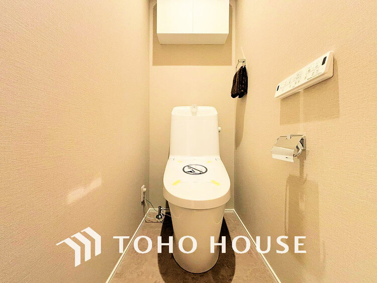 トイレ トイレには快適な温水洗浄便座付