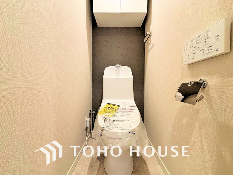 トイレ トイレには快適な温水洗浄便座付