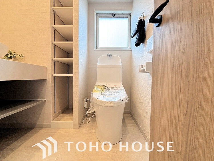 トイレ トイレには快適な温水洗浄便座付
