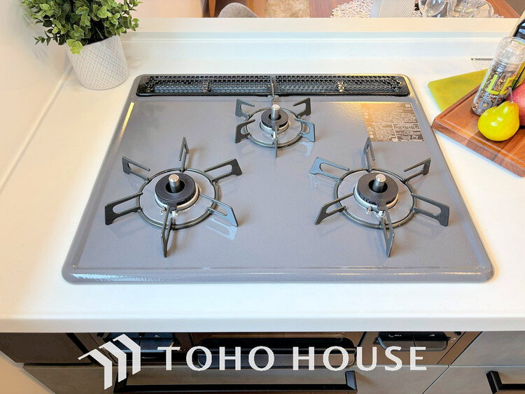 その他 3口ガスコンロで効率よくお料理できますね