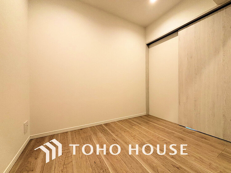 内装 シンプルですっきりとした室内は飽きのこない居心地の良い雰囲気